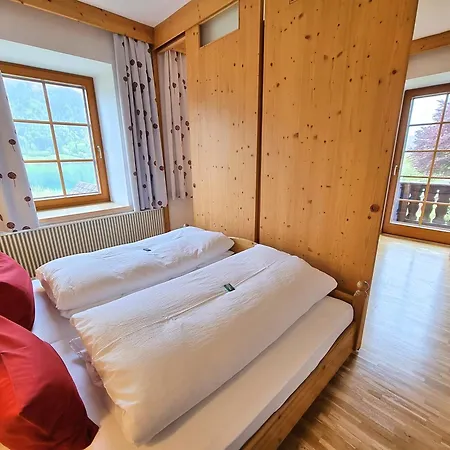 Ferienhof Obergasser und Bergblick Weissensee Zimmer foto